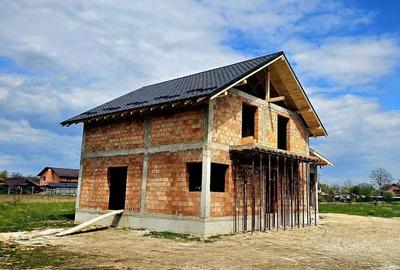 Casă cu 4 camere în Dumbrava - 4
