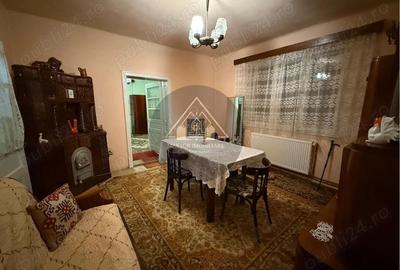 Casa de 3 camere, Medias - 6