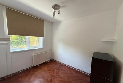Apartament 3 camere, etaj 3, bloc de caramida - 4