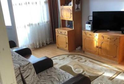 Garsonieră decomandată, mobilată în Astra