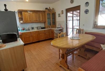Casă cu 4 camere cu Teren 1800 Mp în Bethausen - 1