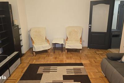 Apartament cu 2 camere decomandat în 22 Decembrie - 10