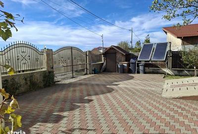 Casă cu 4 camere cu Teren 200 Mp în Costești - 2