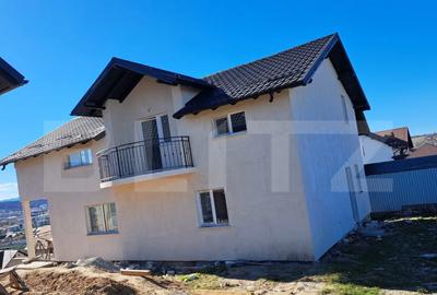 Casă cu 7 camere cu Teren 300 Mp în Burdujeni - 2