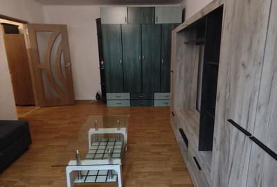 Garsonieră decomandată în Central - 1