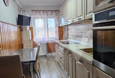 Apartament 3 camere de inchiriat - Vasile Aaron, zona Magazinul Barza - 6
