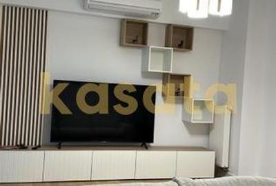 Apartament cu 3 camere, mobilat în Tei