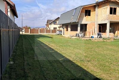 Casa moderna la rosu in Cristian - 3