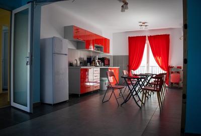 Casă multifuncțională P+1+M - 10 camere, 2 bucătării, living spațios - 7