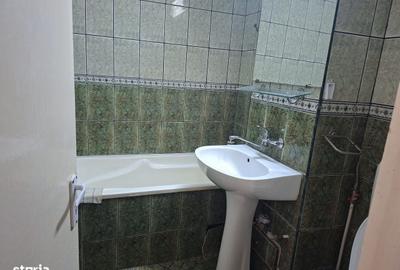 Apartament cu 2 camere decomandat în 9 Mai - 7