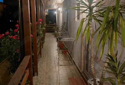 Pensiune 8 apartamente+ in 2 Mai judet Constanta - 2