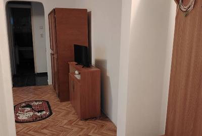 Apartament de vânzare, 2 camere semidecomandate, Narcisa - 2
