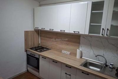 Apartament cu 2 camere semidecomandat în Micro III - 1