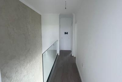 Duplex despartit prin camera tehnica Duplex despartit prin camera tehnica - 10