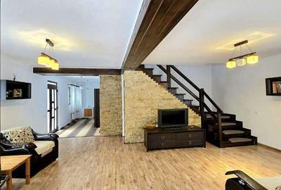 Casă cu 6 camere cu Teren 2700 Mp în Golești - 11