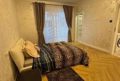 Apartament cu 4 camere în Central - 18