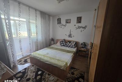 Apartament cu 3 camere decomandat în Central - 3