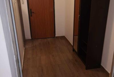 Garsonieră decomandată în Tineretului