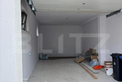 Casă cu 7 camere cu Teren 400 Mp în Central - 3