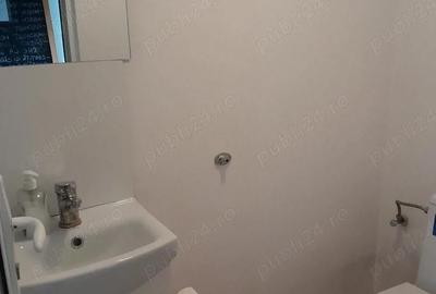 Spațiu comercial, de 100 mp, în Central - 4