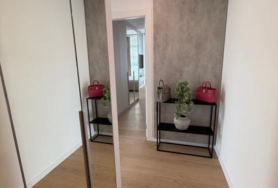Apartament cu 3 camere decomandat în Floreasca