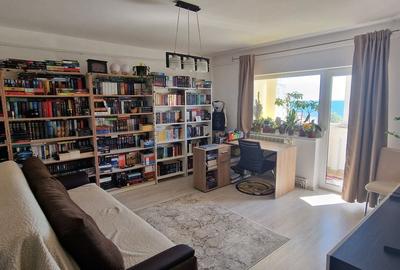 Faleza Nord apartament cu 3 camere, vedere la mare.