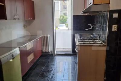 Spațiu comercial, de 65 mp, în Central - 6