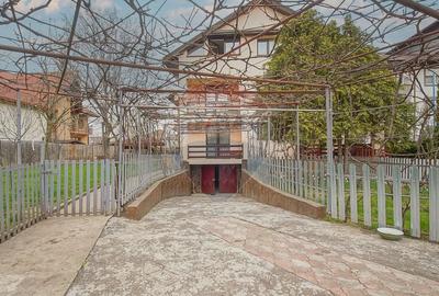 Casă cu 7 camere cu Teren 1167 Mp în Tractorul - 35