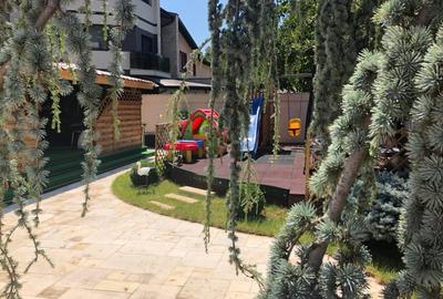 Casă individuală cu 7 camere cu Canalizare în Apărătorii Patriei - 1