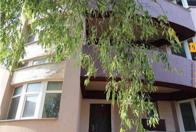 Vila impozanta, cu teren 2500 mp, la pret de apartament! Vila impozanta, cu teren 2500 mp, la pret de apartament! - 4