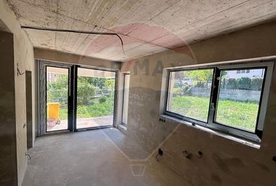 VILA NOUA DE VANZARE in zona Parcul Mare (Regina Maria) - 14