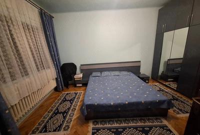 Casă cu 3 camere cu Teren 340 Mp în Central - 2