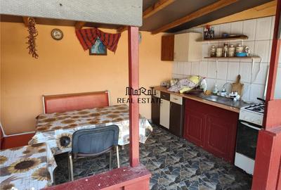 Casă cu 5 camere cu Canalizare în Central - 16