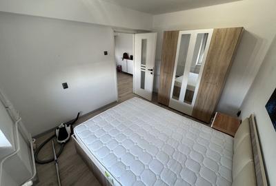 Apartament cu 2 camere nedecomandat, mobilat în P-ța Ovidiu - 2