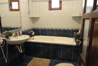 Casa frumoasa in Gradiste aproape de Biserica Ortodoxa - 11