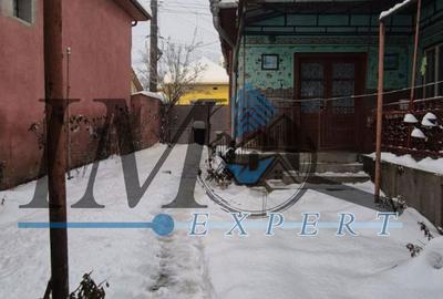 Casă cu 4 camere cu Teren 1000 Mp în Central - 8