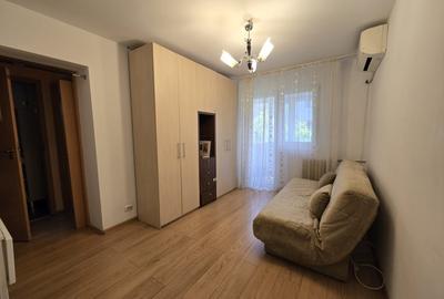Apartament cu 2 camere semidecomandat, mobilat în Băneasa