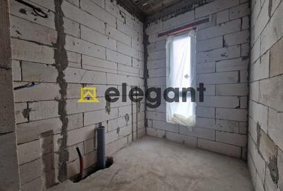 Casa, parter cu pod, 80 mp utili, teren 477 mp, zona Metro - 8