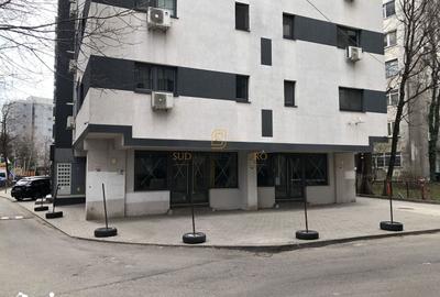 Spațiu comercial, de 240 mp, în Central - 11