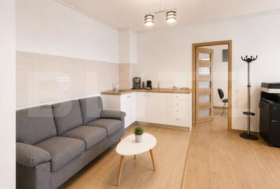 Apartament cu 3 camere semidecomandat, mobilat în Mănăștur