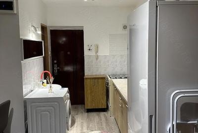 Garsonieră decomandată în Central - 8