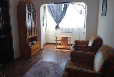 Inchiriere apartament 3 camere - Tomis Nord - 2