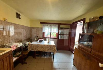 Casă cu 6 camere cu Teren 1858 Mp în Central - 3