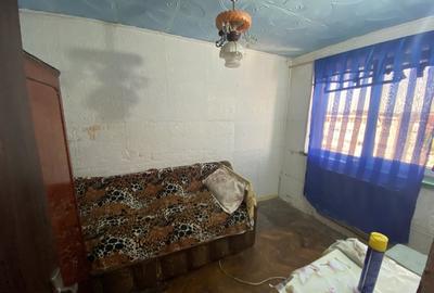 Apartament 3 camere decomandat,etaj 4/4 Bld. Racoteanu, Filiasi - 10