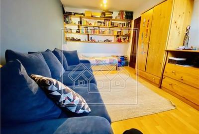 Casa de vanzare in Sibiu - 4 camere si 2 bai - cu piscina - 1