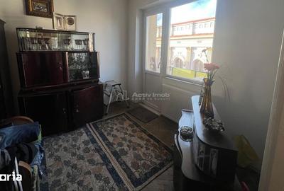 Apartament cu 3 camere în Central - 11