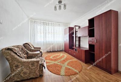Apartament cu 3 camere semidecomandat în Micro 17 - 2