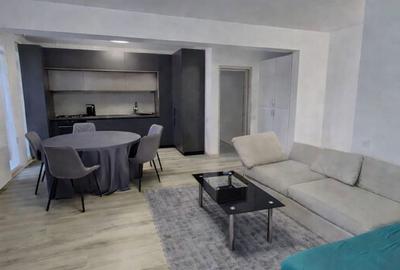 Apartament cu 3 camere în Calea București