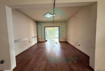 Casă cu 4 camere cu Canalizare în Central - 7