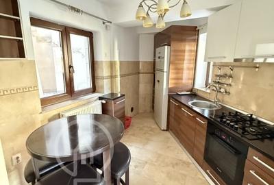Duplex cu 12 camere cu Canalizare în Central - 18